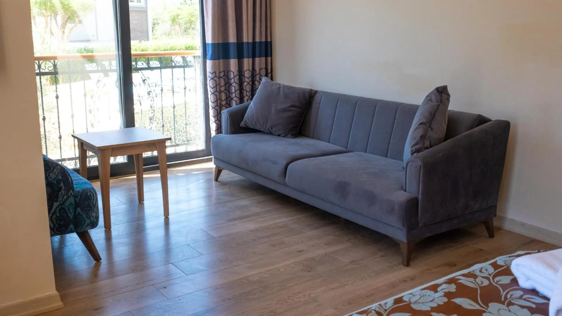 Perdikia Hill Hotel And Villas Oludeniz 4*,